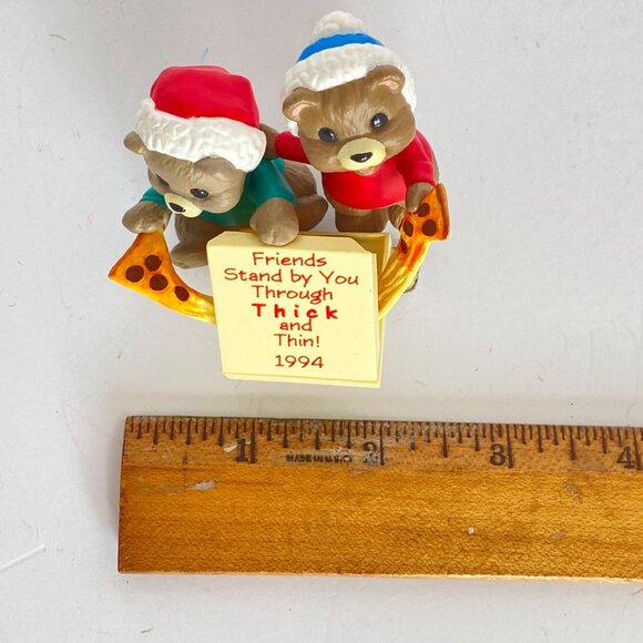 1994 Hallmark Keepsake Friends Stand By You Bears Sharing Pizza Ornament Vintage - Picture 8 of 8